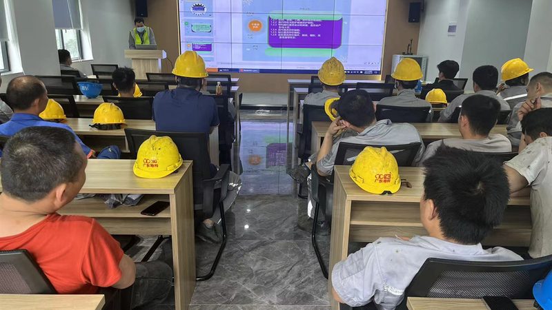 成人高考线上培训机构选哪家？揭秘四大关键因素